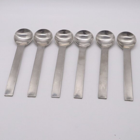 24 Pc Gourmet Settings "Pure" 18/10 Stainless Steel Service for 4 Plus Extras - Picture 8 of 10